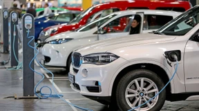 Wer baut das Auto von morgen?