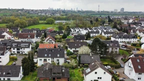 Wie Stadt- und Landbewohner denken und das Börsen-Risiko steigt