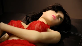 Sex-Puppe in See löst Großeinsatz aus