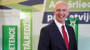 Deutlicher Sieg für Regierungschef Kariņš