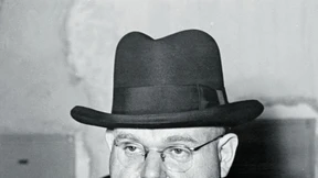 Der Überlebende vor einem Gericht der Ehemaligen