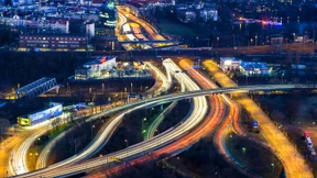 Berlin rast, London rumpelt