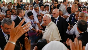 Papst beendet seine heikle Reise