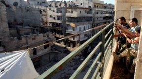 Gefangen im Zweifrontenkrieg