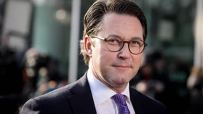 Scheuer macht Druck bei Autoherstellern