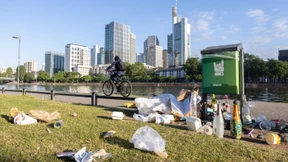 Tausende Freiwillige kämpfen gegen die Verschmutzung