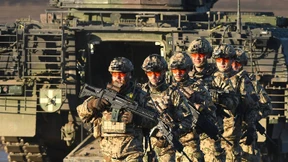 Berlin verspricht Nato höhere Verteidigungsausgaben