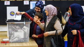 Ex-Rebellenführer und Jura-Professorin stehen zur Wahl