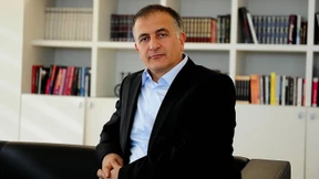 „Die Demokratie verliert jeden Tag an Blut“