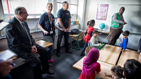 Flüchtlingshelfer: Bürokratie behindert Arbeit