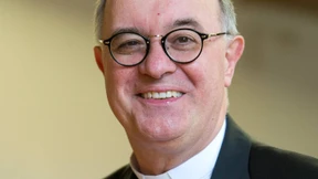 Bischof July fordert Überarbeitung des Bildungsplans