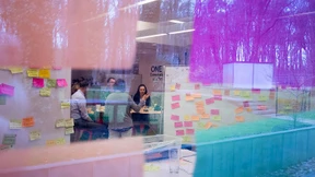 Wie biedere Konzerne kreativ werden wollen