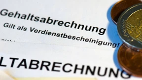 Lohnschere schließt sich besonders in Ostdeutschland