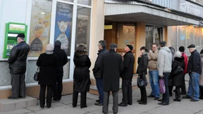 Ukrainische Sparer räumen Milliarden von Konten ab