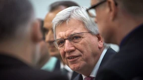 Bouffier kritisiert Seehofer: „Enteignung der nächsten Generation“