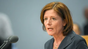 Dreyer übersteht Misstrauensvotum