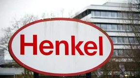 Henkel baut weiter Stellen ab, aber will deutsche Werke erhalten
