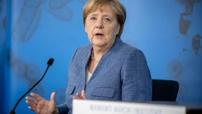 Merkel und Spahn lehnen Impfpflicht ab