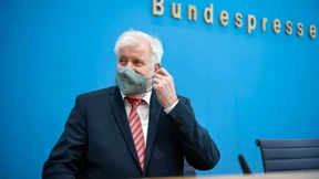 Seehofer will Extremismus bei der Polizei nun doch untersuchen