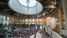 Lammert nennt derzeitiges Wahlgesetz „abstrus“