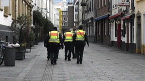 Drei Menschen niedergestochen – 17-Jähriger stellt sich