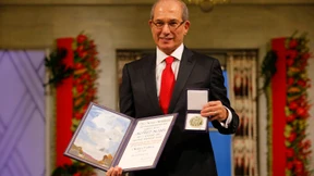 Carl Gustaf ehrt Preisträger