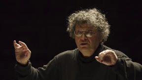 Die Liebe ist ein rebellischer Vogel – aber wie singt er?