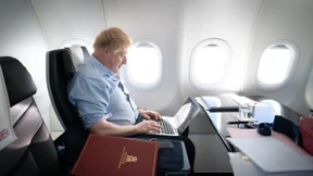 Britische Regierung muss Johnsons Corona-Nachrichten übergeben