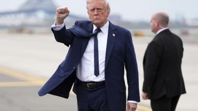 Trump ernennt sich auf Truth Social zum Papst