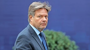 Die Industrie produziert weniger, die Politik will helfen