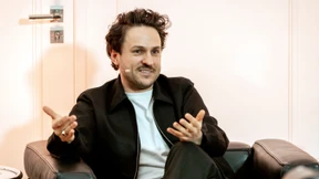 „Gottverdammt gut so“ – Schauspieler Dimitrij Schaad über Cancel Culture bei „Junge Köpfe“