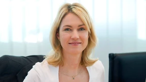 Schwesig will weniger Steuern für Alleinerziehende