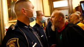 Waffen ja, Abstand nein