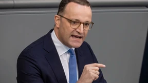 Lob für Bill Anderson, Tadel für die Industrie