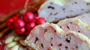 Wurst-Stollen für anti-vegetarische Weihnacht