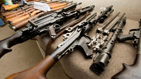 Kriegsgerät als Geschenk