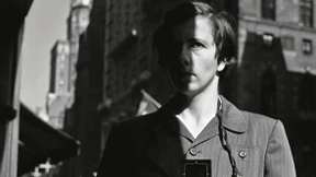 Bilder einer konzentrierten Stadtgängerin