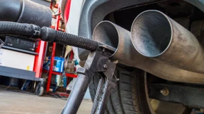 Dobrindt will Abgasuntersuchung wieder einführen