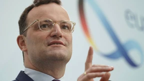 Spahn will Schule, Kita und Einzelhandel priorisieren