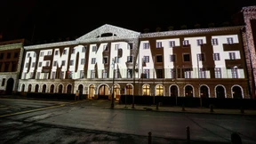 Mehrheit glaubt an Sieg der Demokratie