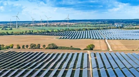 Riesen-Solarpark in Brandenburg eingeweiht