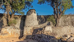 Nicht nur Kunst, auch ganze Gebäude wurden verschleppt