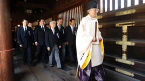 Japans Gedenken erzürnt seine Nachbarn