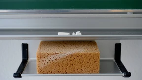 Schuldirektor zwang in Frankreich Dutzende Kinder zum Sex