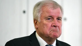 Seehofer deutet erstmals möglichen Rücktritt an