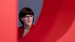 58, Antifa, provokant