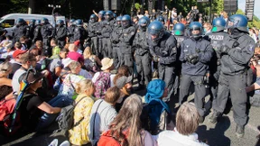 Unionsfraktionsvize hält Berliner Polizei DDR-Methoden vor