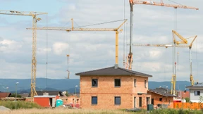 Baugenehmigungen für Wohnungen auf 10-Jahres-Hoch