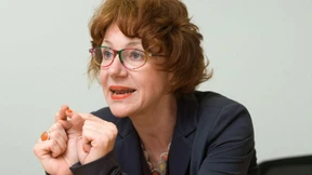 Ulrike Guérot klagt weiter
