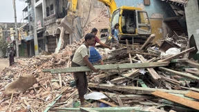 Massen-Einäscherungen im Freien